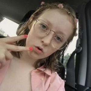 Meet your Posher, Madeleine